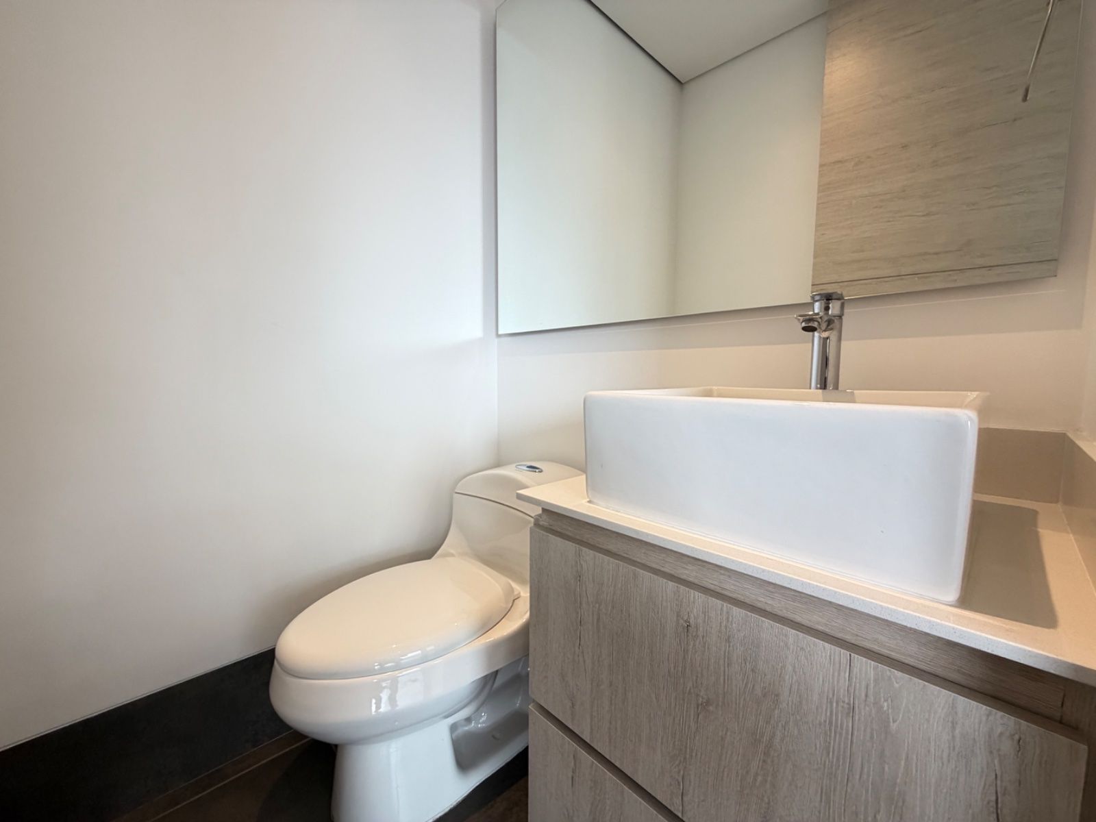 APARTAMENTO EN ARRIENDO UBICADO EN MEDELLIN SECTOR EL POBLADO - 10