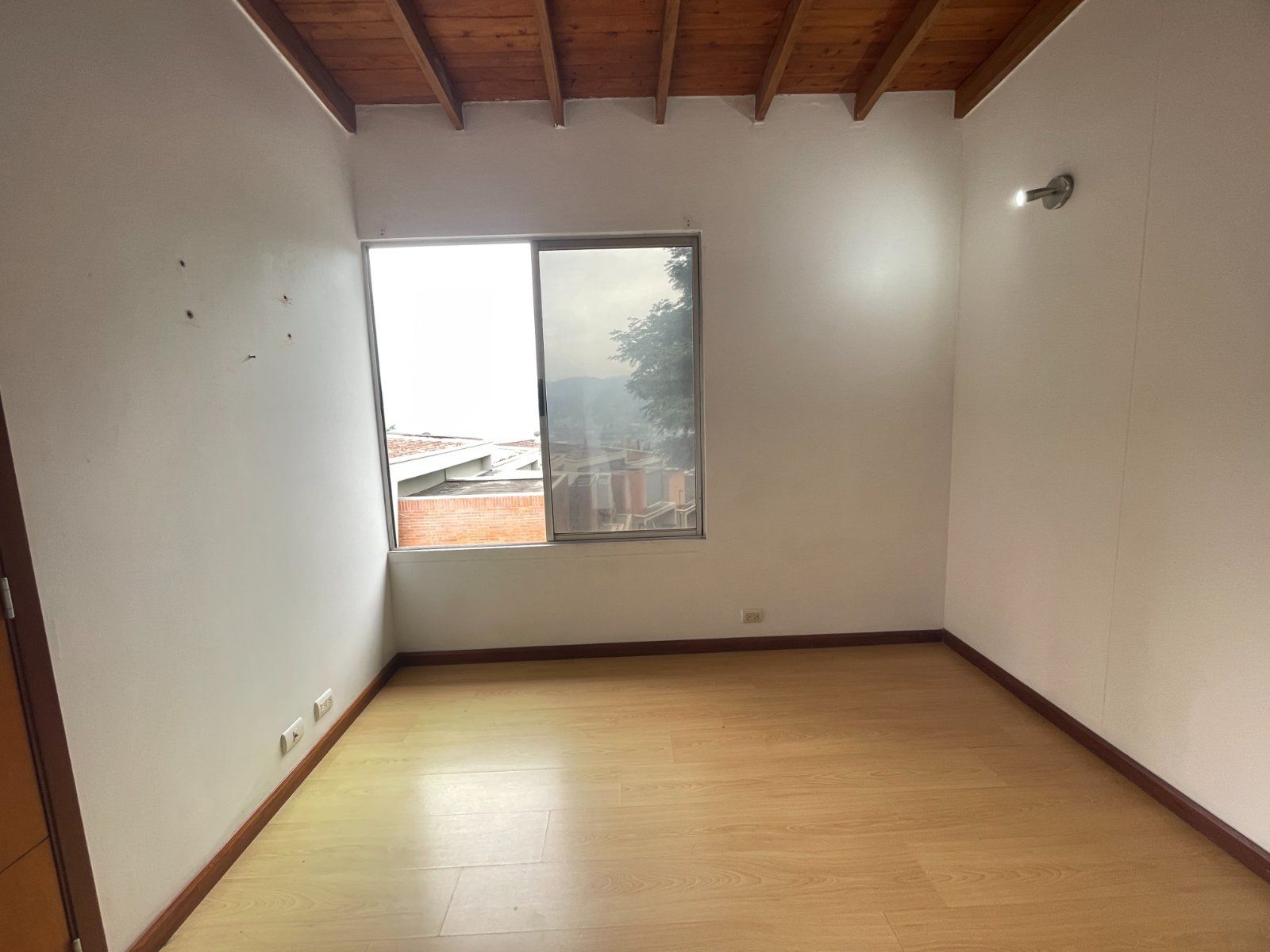 CASA EN VENTA UBICADA EN MEDELLIN SECTOR POBLADO - 12