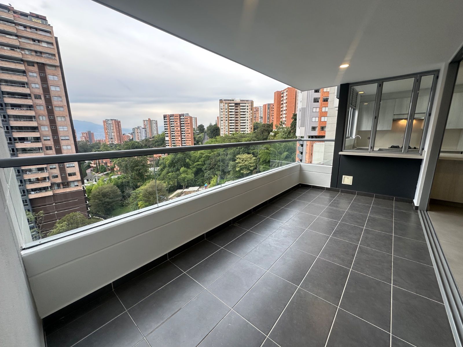 APARTAMENTO EN ARRIENDO UBICADO EN ENVIGADO LOMA DE LOS MESA - 19