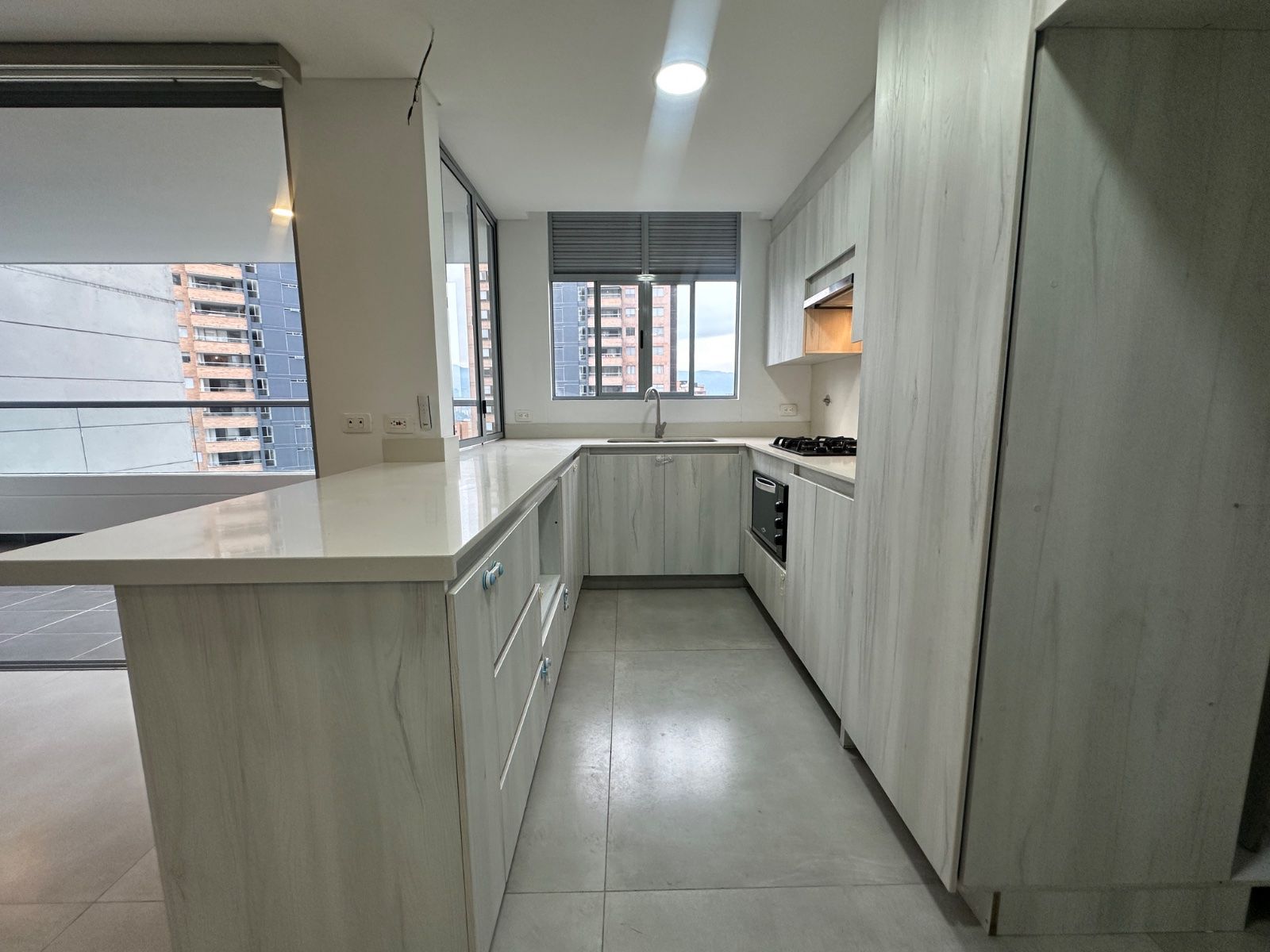 APARTAMENTO EN ARRIENDO UBICADO EN ENVIGADO LOMA DE LOS MESA - 6