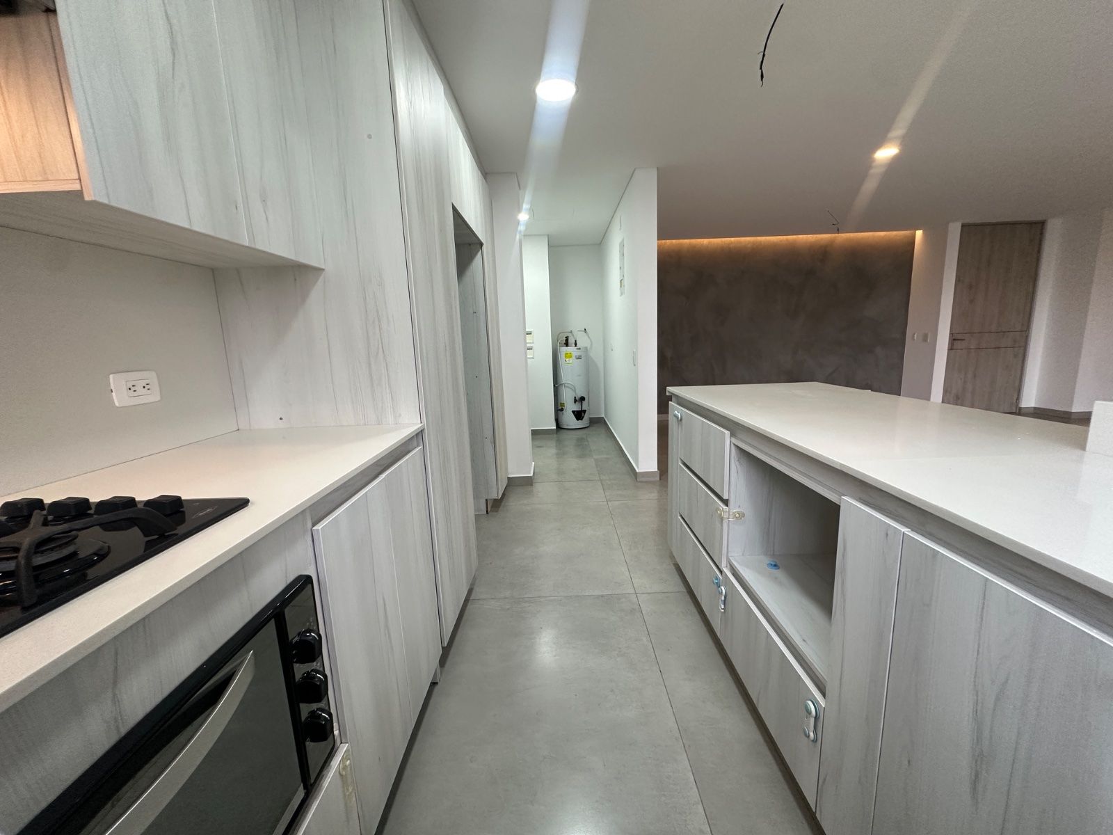 APARTAMENTO EN ARRIENDO UBICADO EN ENVIGADO LOMA DE LOS MESA - 4