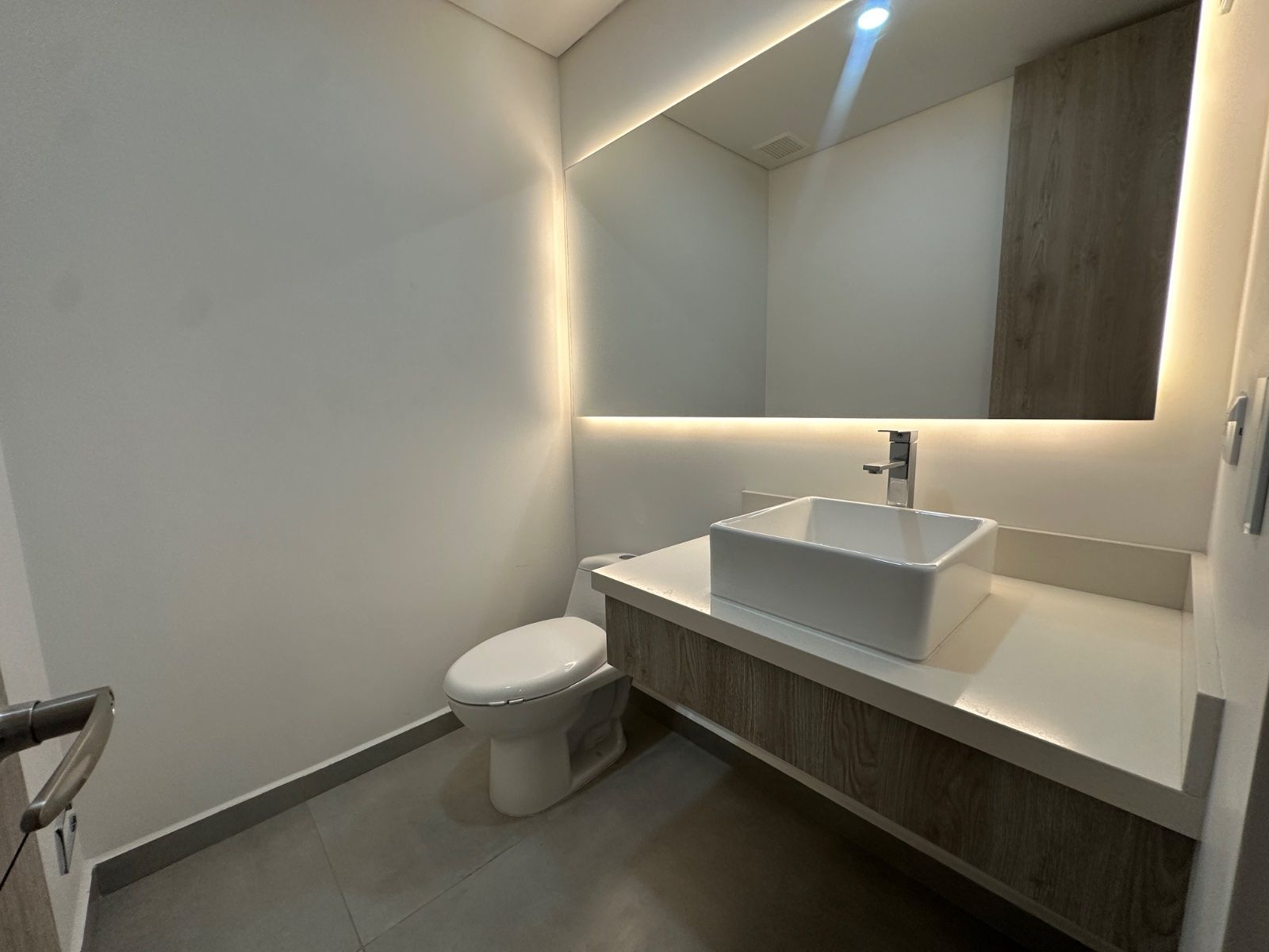 APARTAMENTO EN ARRIENDO UBICADO EN ENVIGADO LOMA DE LOS MESA - 17