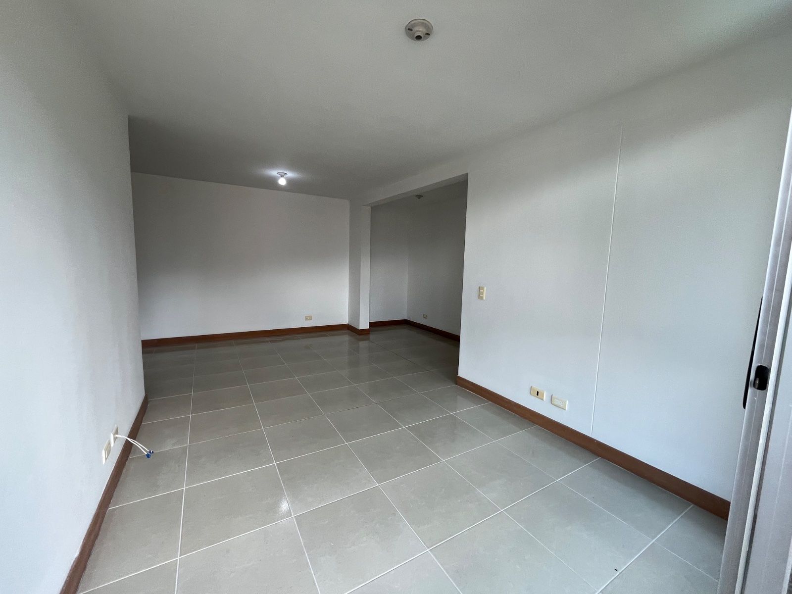 APARTAMENTO EN ARRIENDO UBICADO EN SABANETA SECTOR SAN REMO - 2
