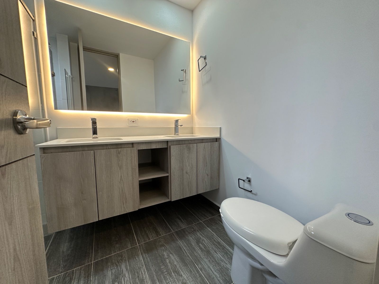 APARTAMENTO EN ARRIENDO UBICADO EN ENVIGADO LOMA DE LOS MESA - 14
