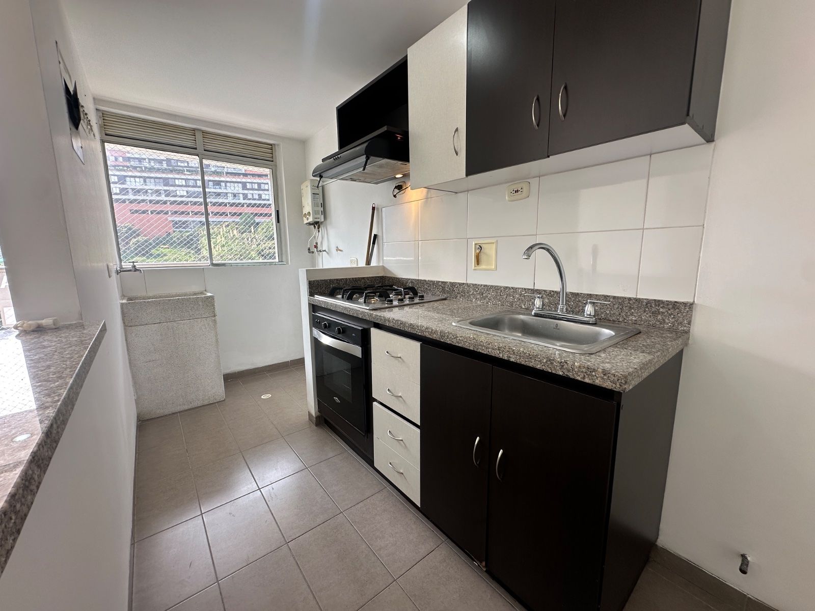 APARTAMENTO EN ARRIENDO UBICADO EN ENVIGADO SECTOR TRIANON - 3