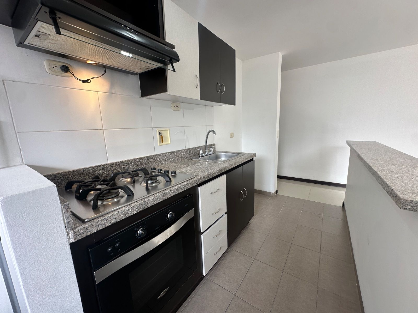 APARTAMENTO EN ARRIENDO UBICADO EN ENVIGADO SECTOR TRIANON - 4