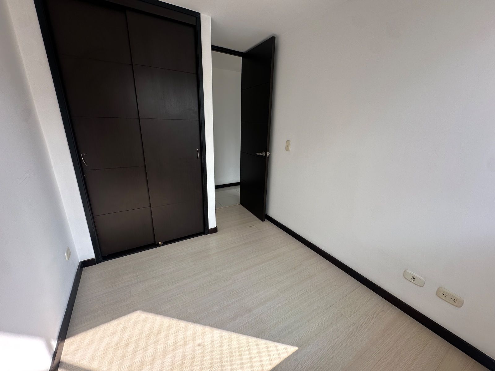 APARTAMENTO EN ARRIENDO UBICADO EN ENVIGADO SECTOR TRIANON - 6