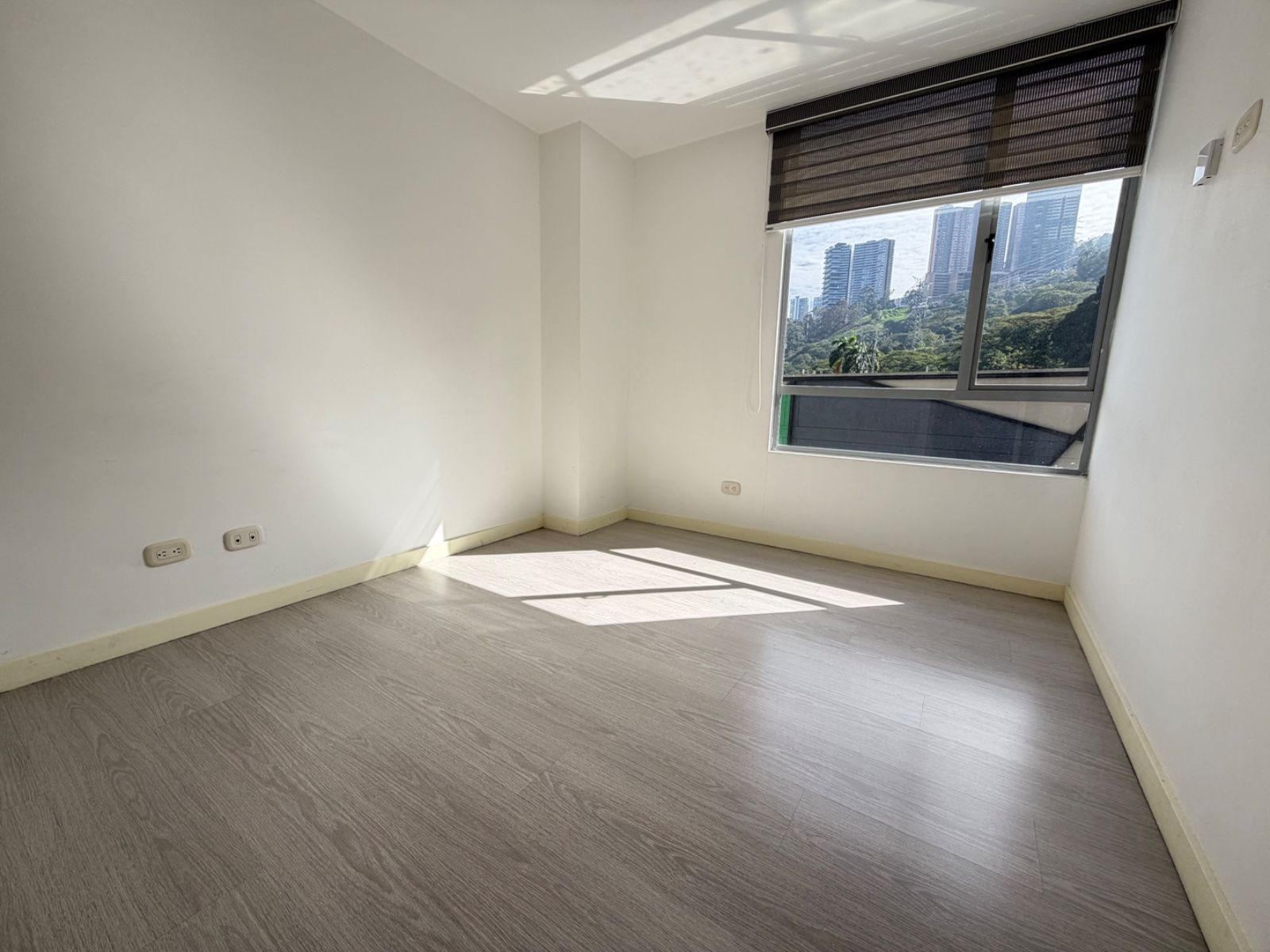 APARTAMENTO EN ARRIENDO UBICADO EN MEDELLIN SECTOR CASTROPOL - 6