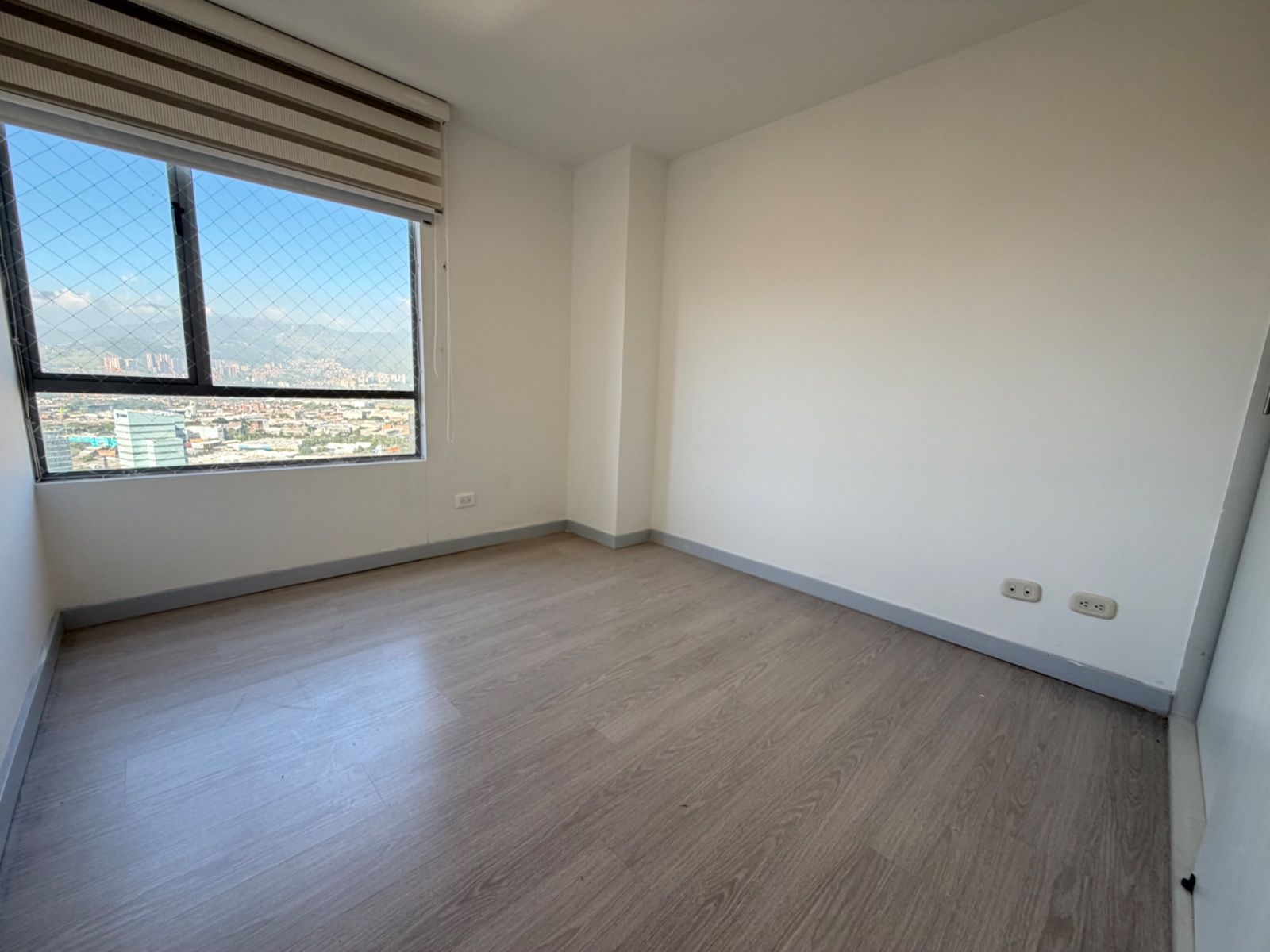 APARTAMENTO EN ARRIENDO UBICADO EN MEDELLIN SECTOR CASTROPOL - 6