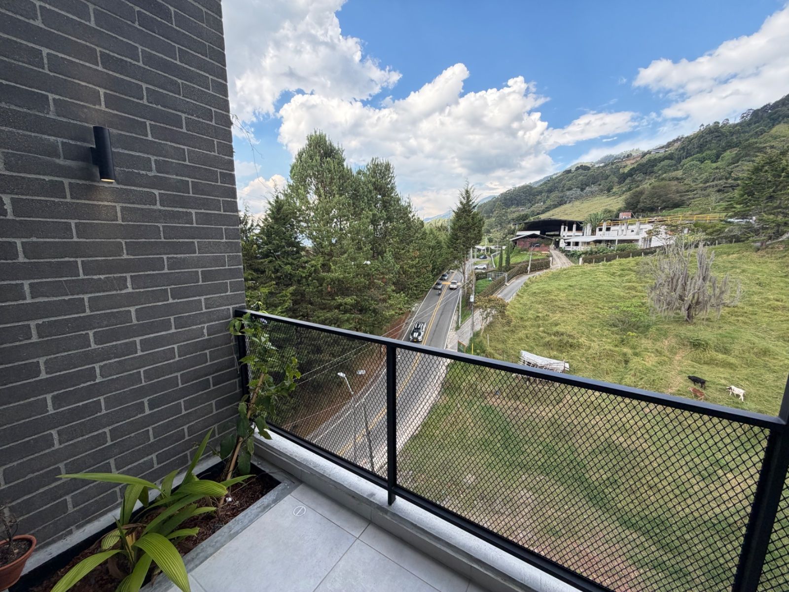 APARTAESTUDIO EN ARRIENDO UBICADO EN ENVIGADO SECTOR LOMA DEL ESCOBERO - 11