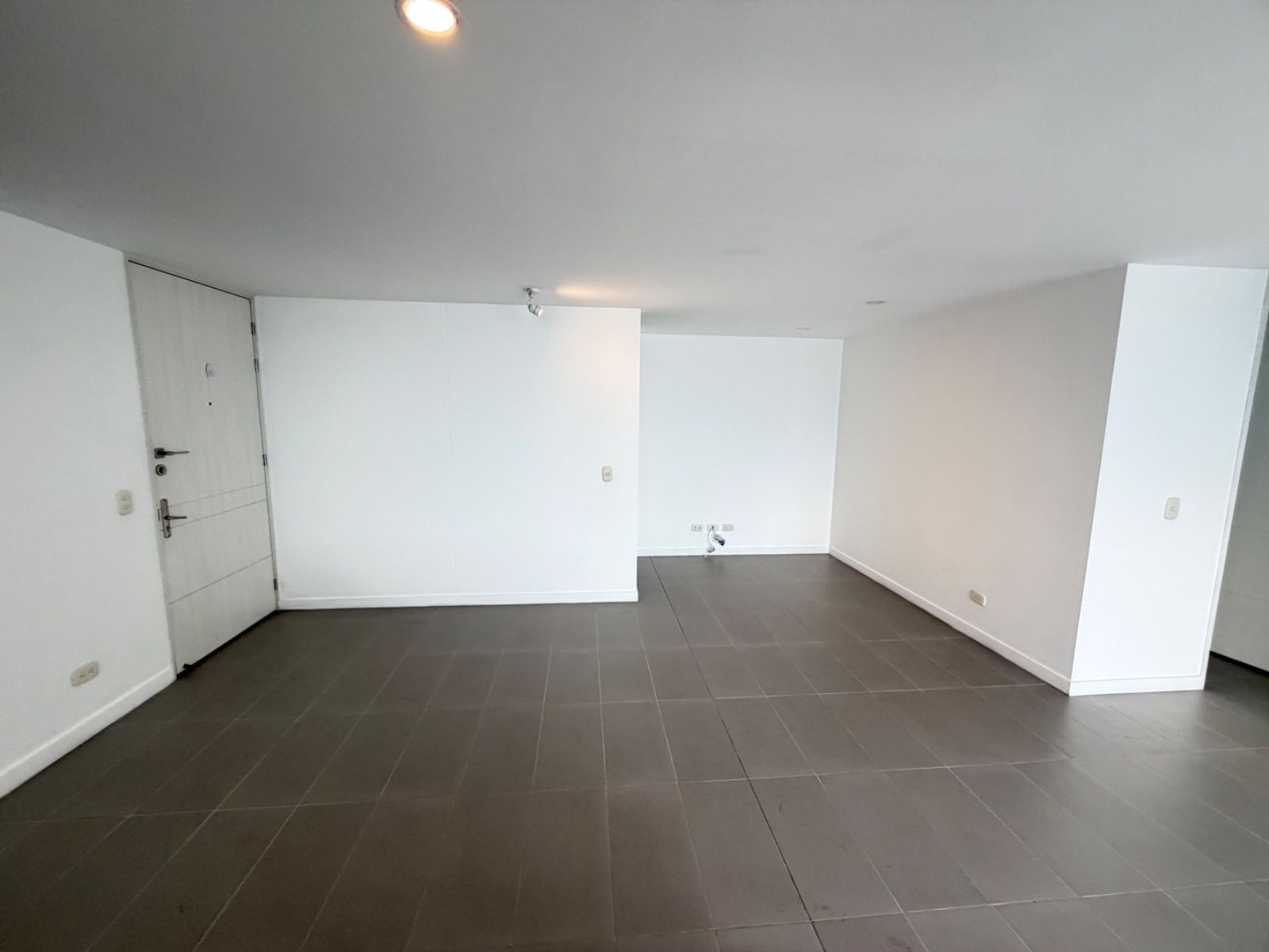 APARTAMENTO EN ARRIENDO UBICADO EN MEDELLIN SECTOR CASTROPOL - 2