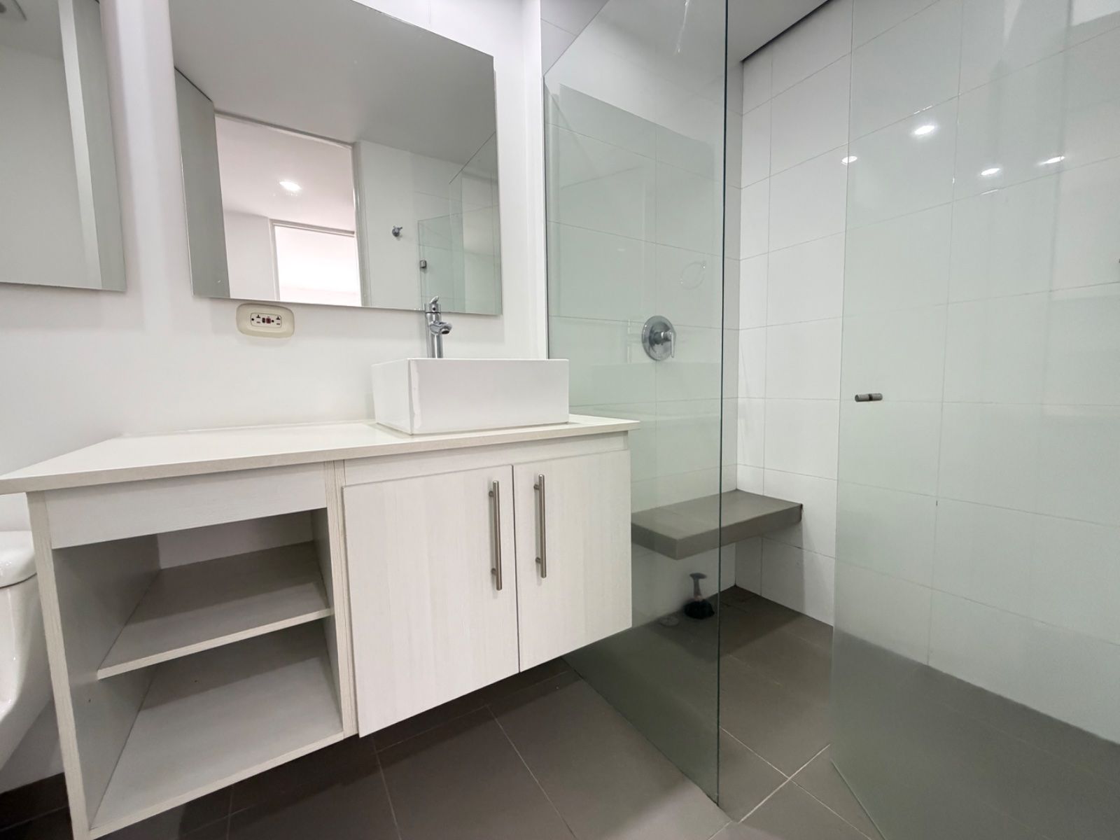 APARTAMENTO EN ARRIENDO UBICADO EN MEDELLIN SECTOR CASTROPOL - 11