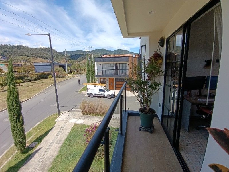 CASA EN ARRIENDO UBICADA EN LA CEJA - 23