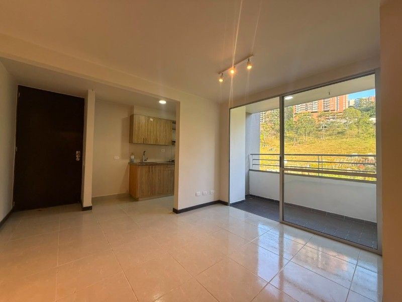 APARTAMENTO EN ARRIENDO UBICADO EN SABANETA SECTOR ALTO DE LAS FLORES - 2