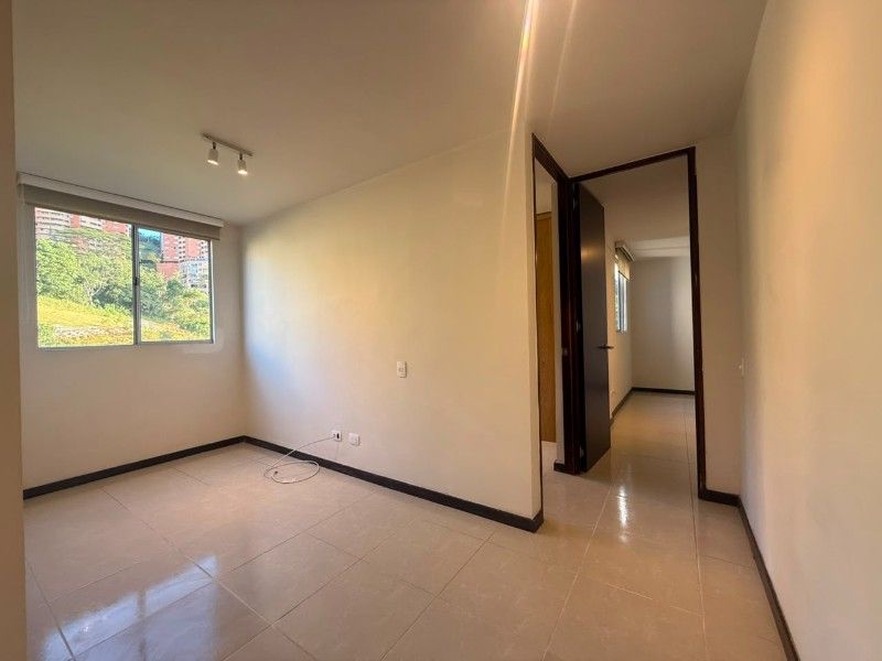 APARTAMENTO EN ARRIENDO UBICADO EN SABANETA SECTOR ALTO DE LAS FLORES - 4
