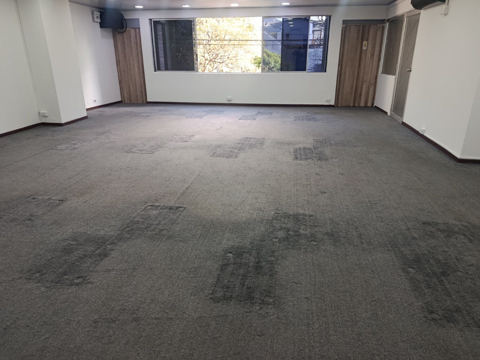 OFICINA EN ARRIENDO UBICADO EN MEDELLIN SECTOR LA AGUACATALA - 6