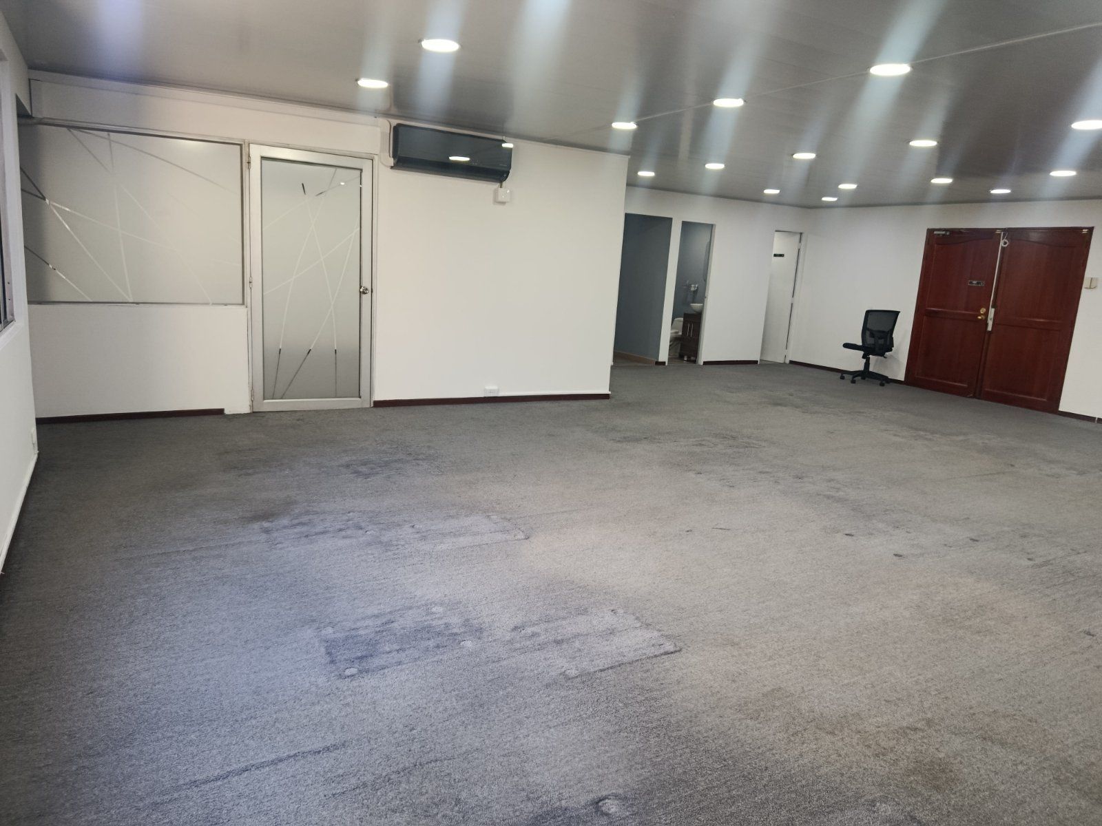 OFICINA EN ARRIENDO UBICADO EN MEDELLIN SECTOR LA AGUACATALA - 9