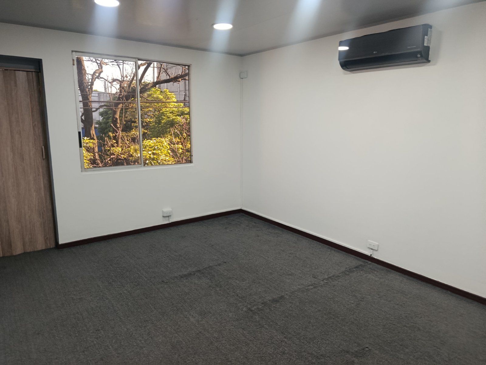 OFICINA EN ARRIENDO UBICADO EN MEDELLIN SECTOR LA AGUACATALA - 3