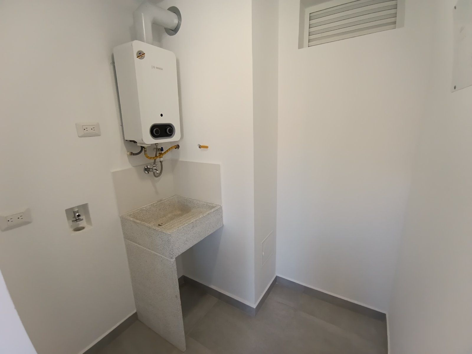 APARTAMENTO EN ARRIENDO UBICADO EN LA CEJA SECTOR COMFAMA - 11
