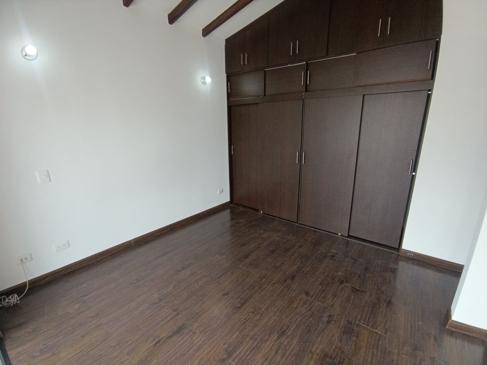 CASA EN ARRIENDO UBICADA EN LA CEJA SECTOR VIVA - 9