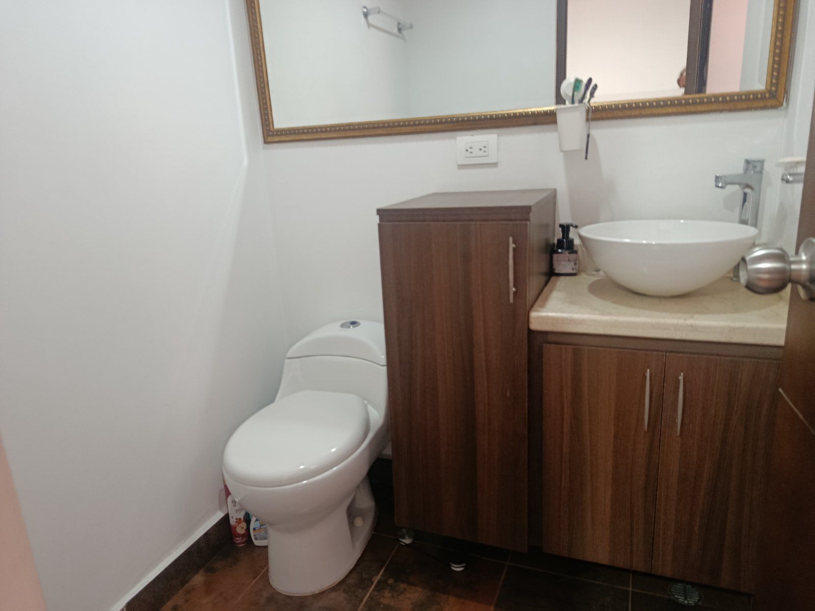 APARTAMENTO EN ARRIENDO UBICADO EN MEDELLIN   SECTOR LAURELES - 8