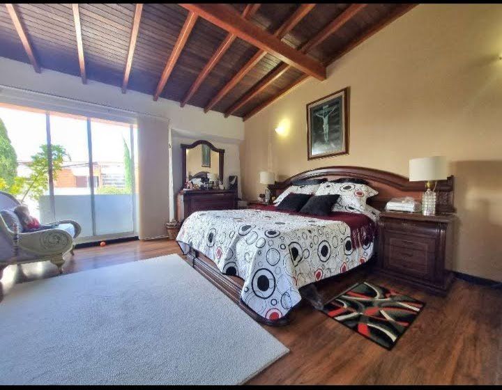 CASA EN VENTA UBICADA EN ENVIGADO SECTOR LOMA DEL ESMERALDAL - 7