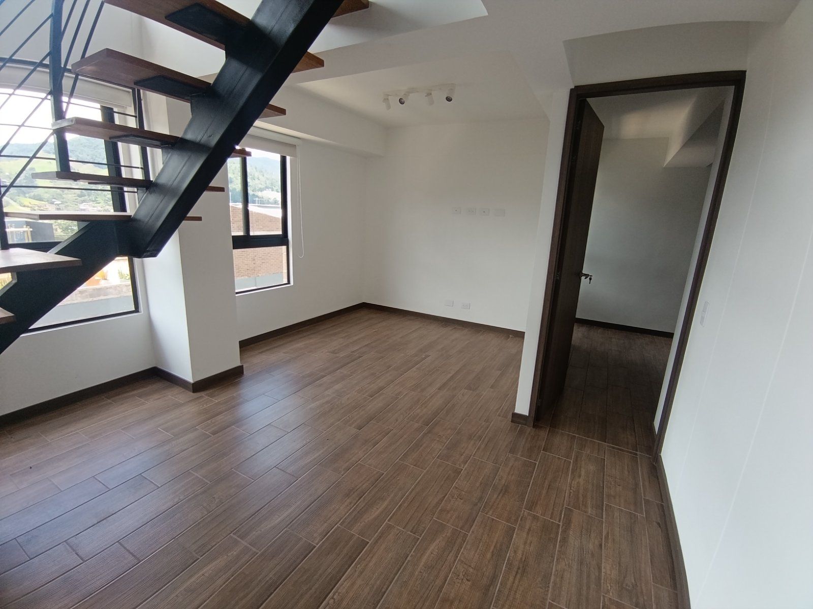 APARTAMENTO EN ARRIENDO UBICADO EN EL RETIRO SECTOR PURO CUERO - 2