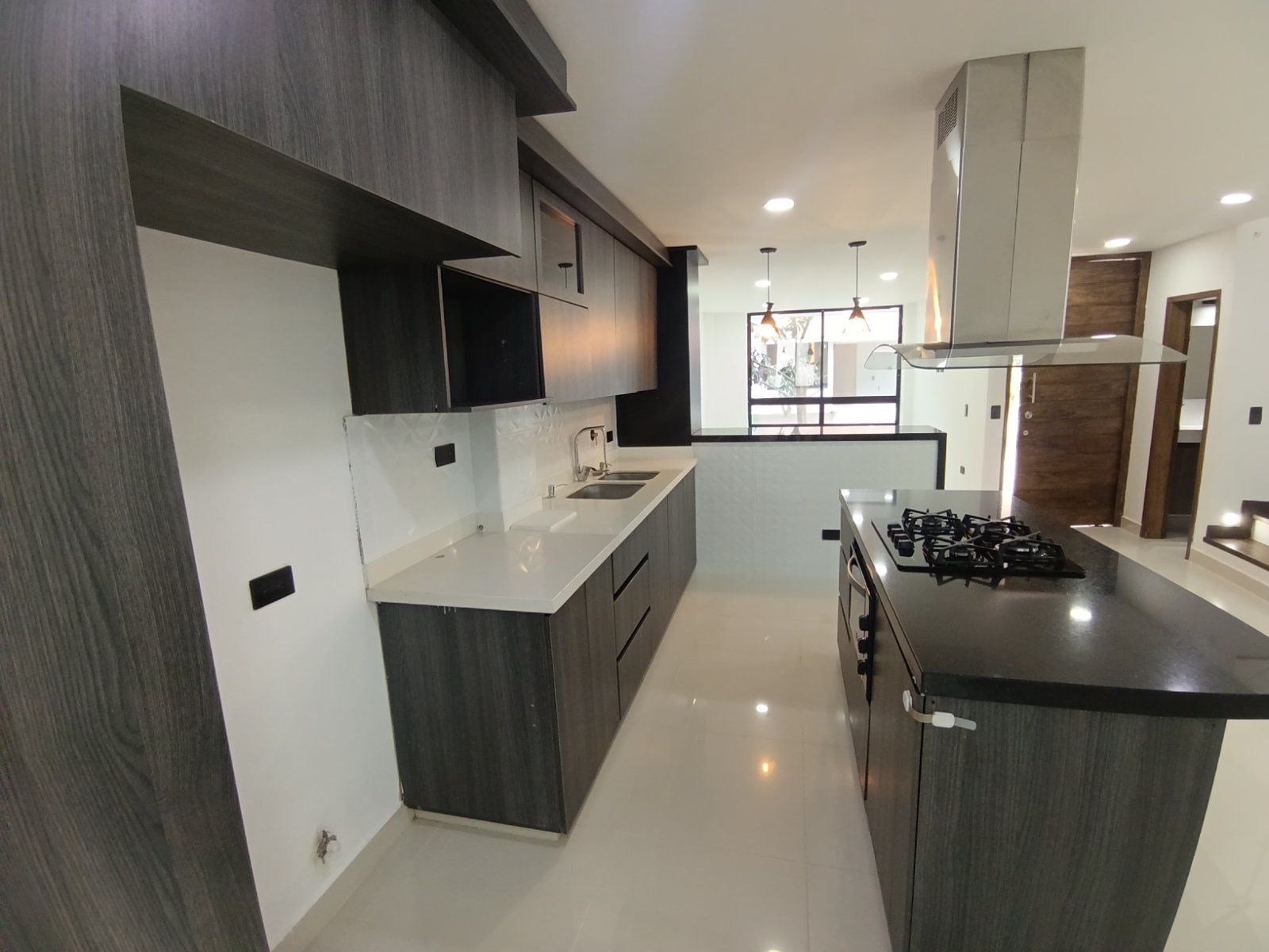 CASA EN ARRIENDO UBICADA EN LA CEJA SECTOR DEL VALLES - 2