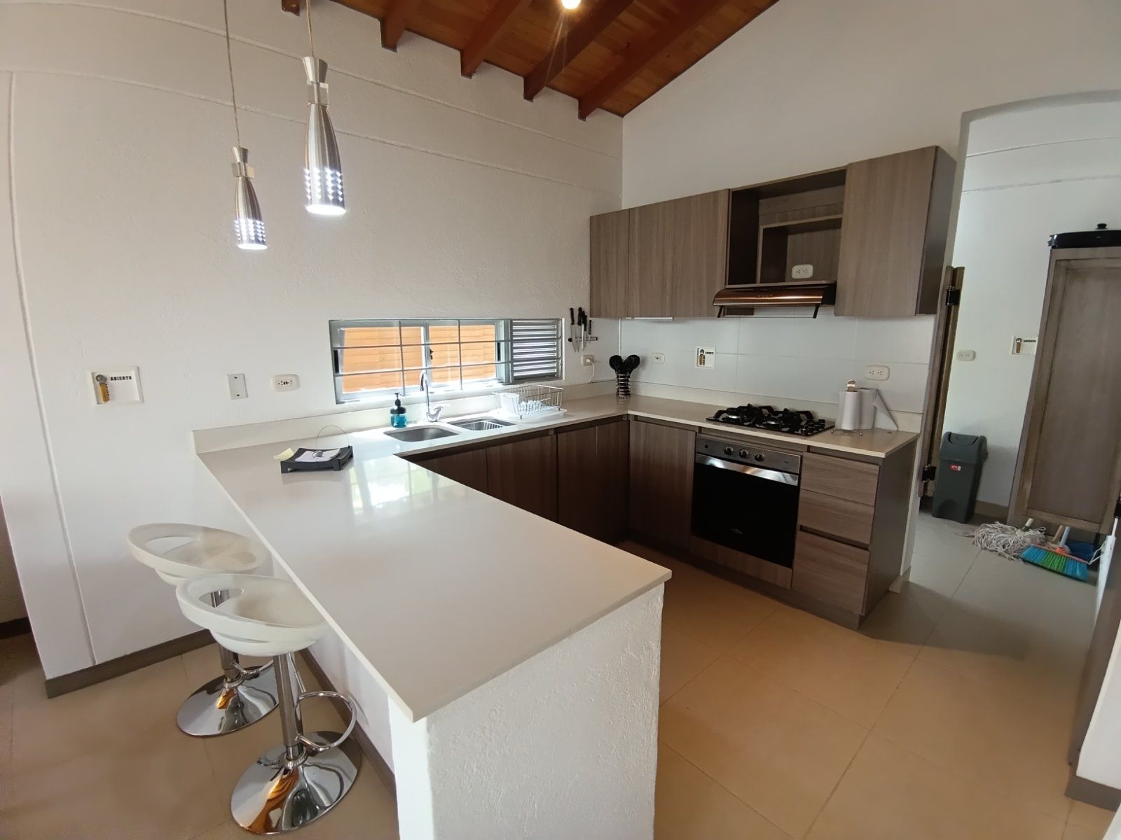 APARTAMENTO EN ARRIENDO UBICADO EN EL RETIRO SECTOR LA MARÍA - 3