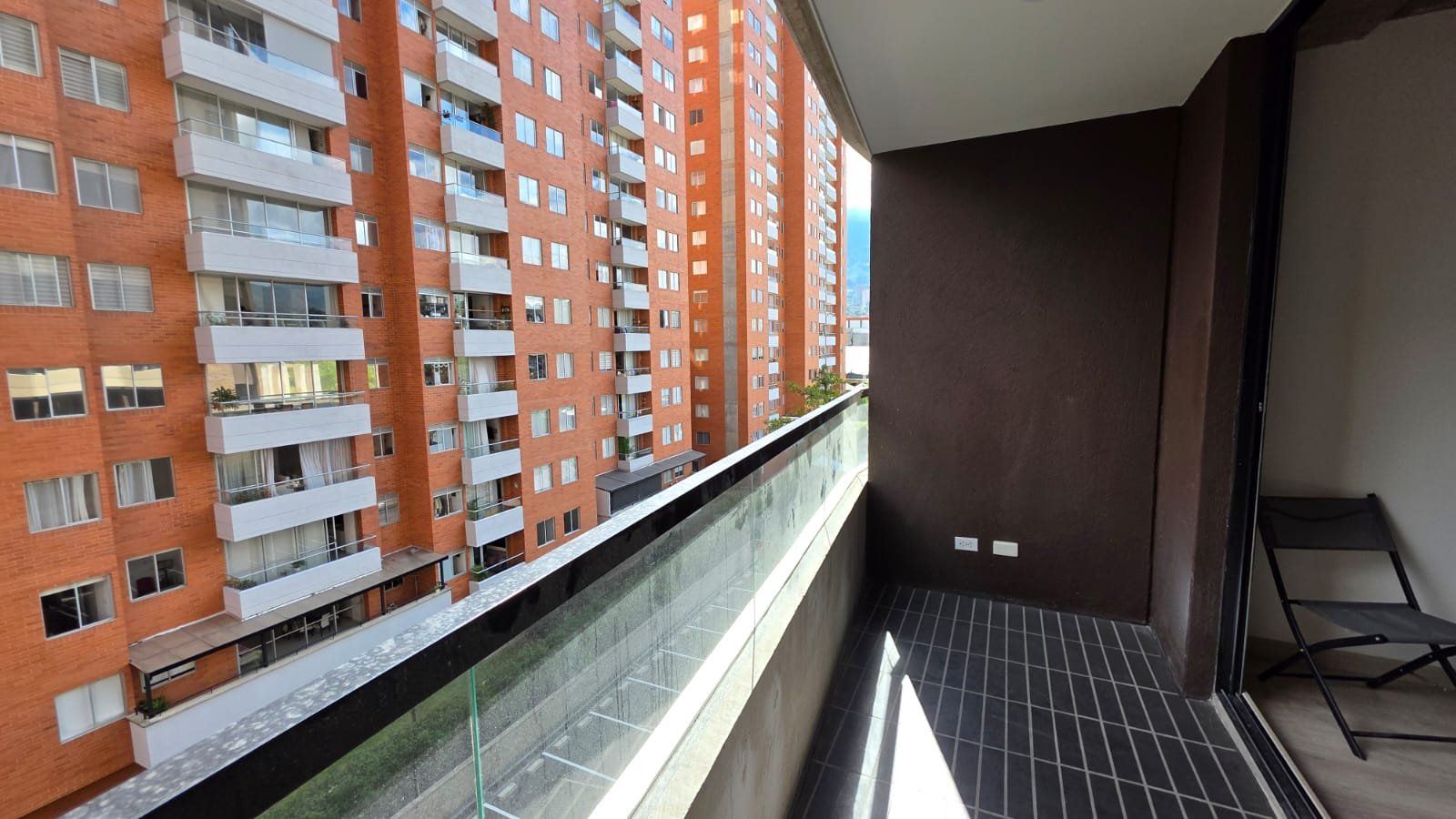 APARTAESTUDIO EN VENTA UBICADO EN SABANETA SECTOR CALLE LARGA - 13