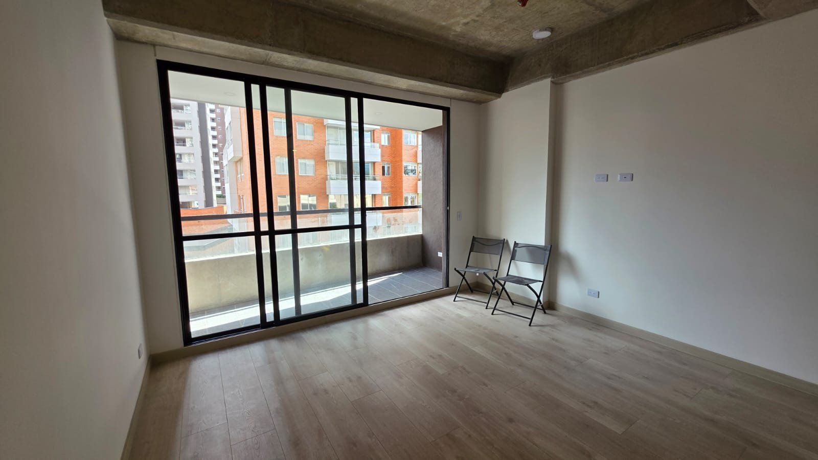 APARTAESTUDIO EN VENTA UBICADO EN SABANETA SECTOR CALLE LARGA - 6
