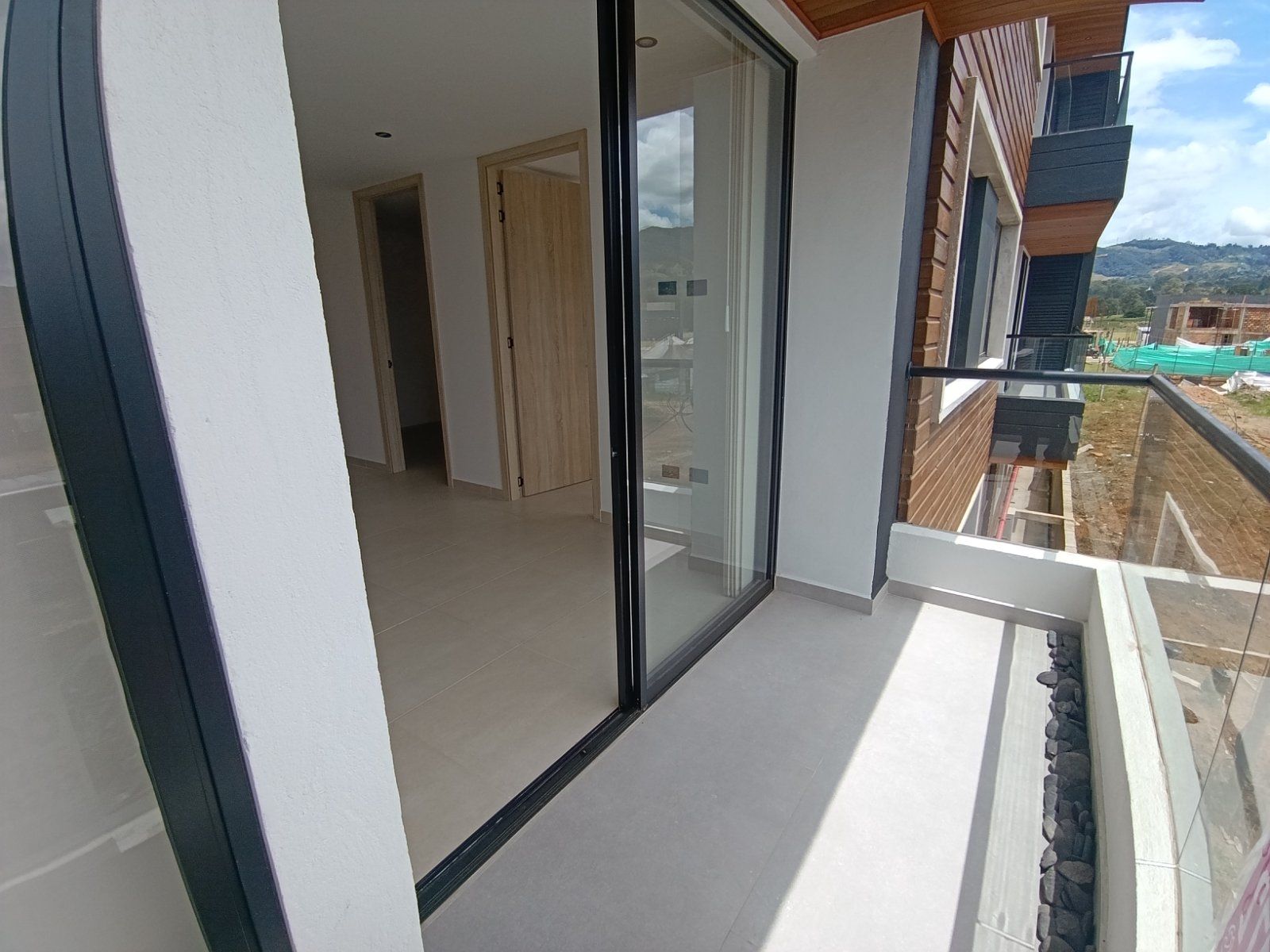 APARTAMENTO EN ARRIENDO UBICADO EN LA CEJA SECTOR VIVA - 13
