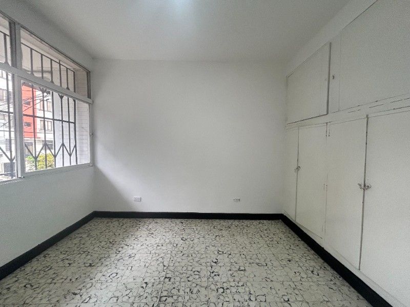 CASA EN ARRIENDO UBICADA EN MEDELLIN SECTOR LAURELES - 7