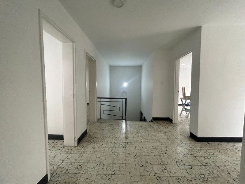 CASA EN ARRIENDO UBICADA EN MEDELLIN SECTOR LAURELES - 3
