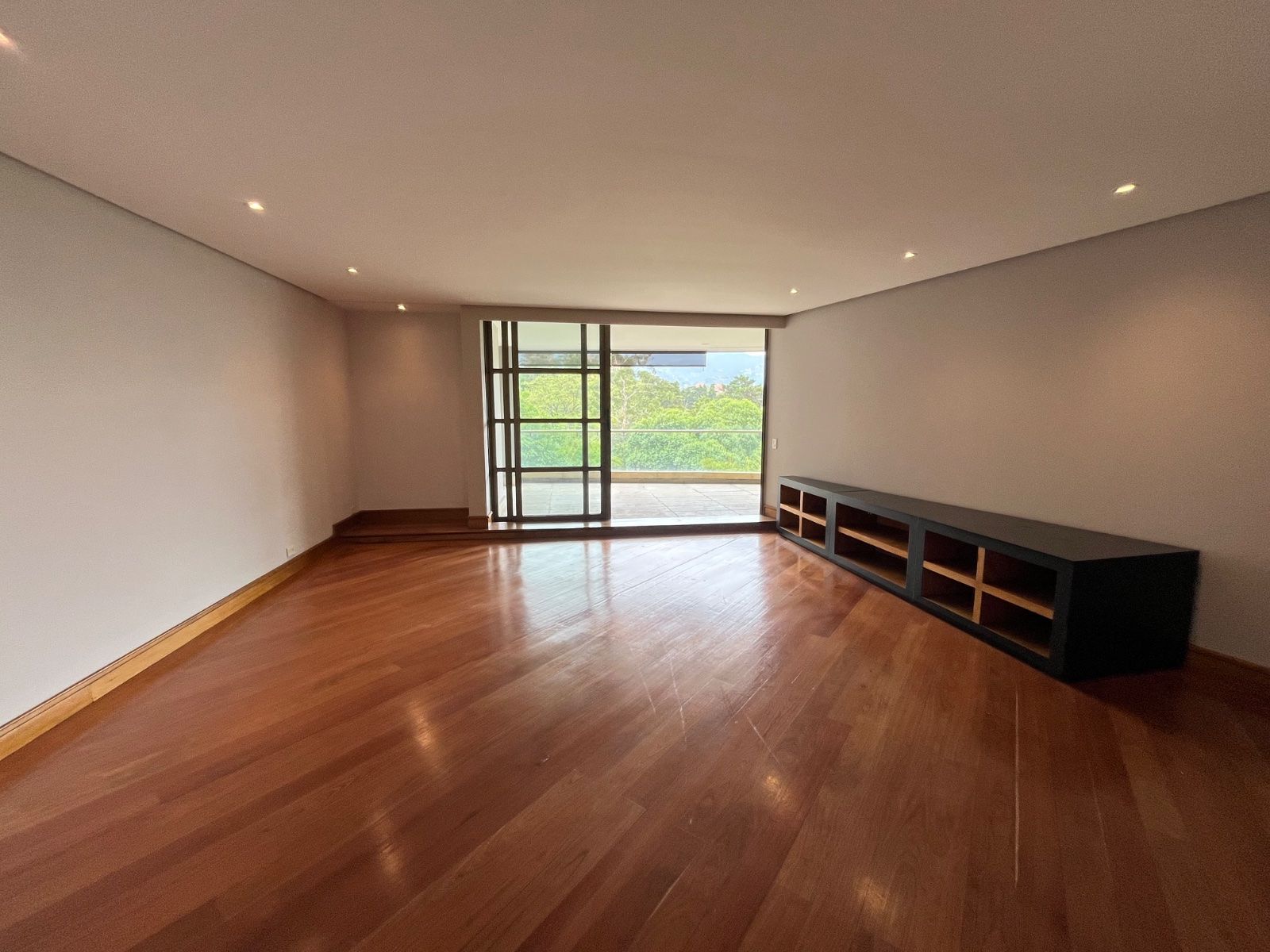 APARTAMENTO EN ARRIENDO UBICADO EN MEDELLIN SECTOR POBLADO - 2