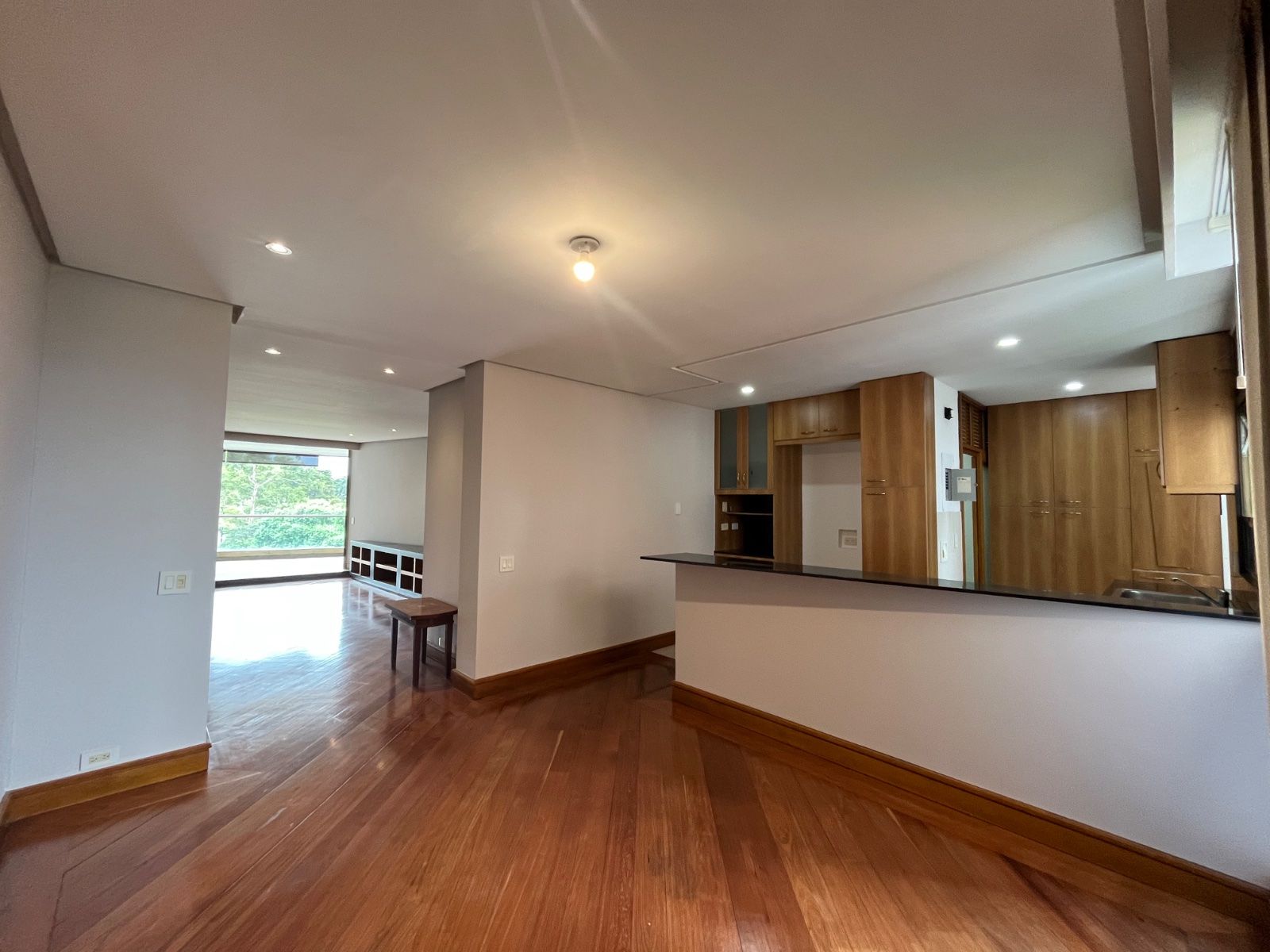 APARTAMENTO EN ARRIENDO UBICADO EN MEDELLIN SECTOR POBLADO - 4