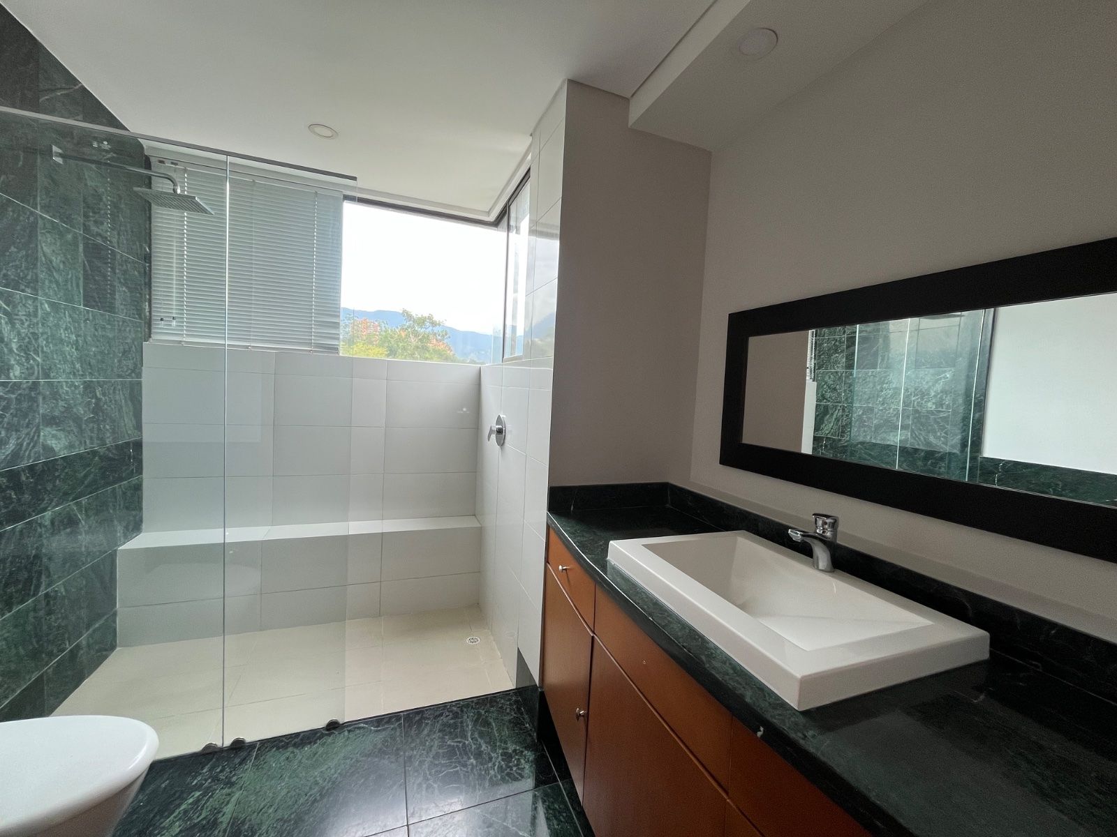 APARTAMENTO EN ARRIENDO UBICADO EN MEDELLIN SECTOR POBLADO - 12
