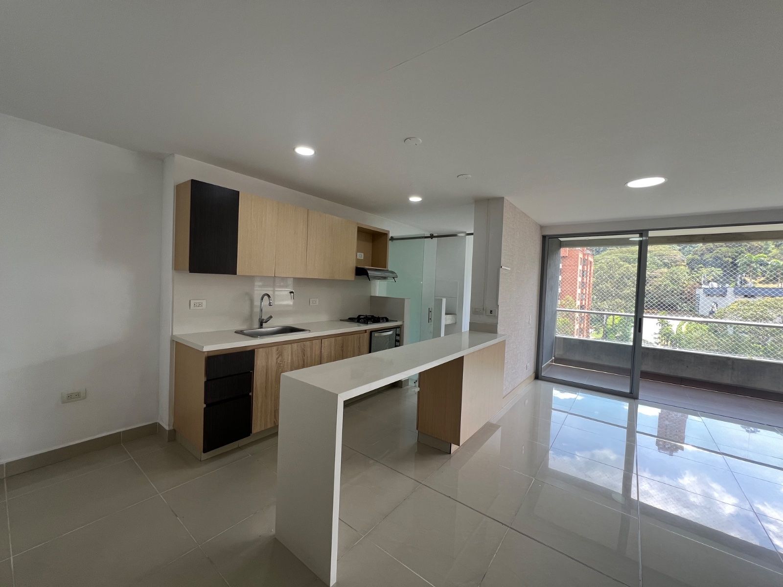APARTAMENTO EN ARRIENDO UBICADO EN MEDELLIN SECTOR CASTROPOL - 4