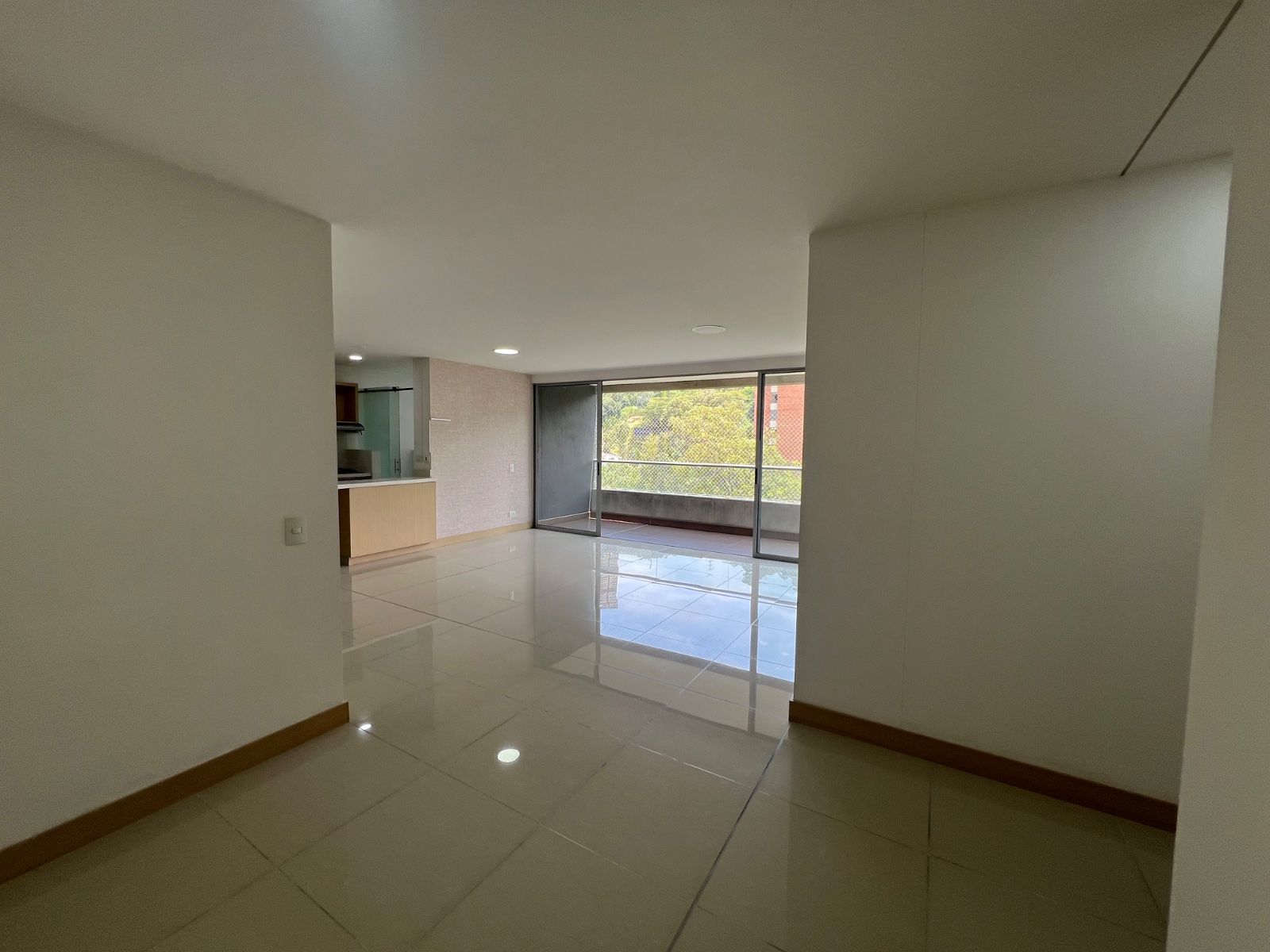 APARTAMENTO EN ARRIENDO UBICADO EN MEDELLIN SECTOR CASTROPOL - 2