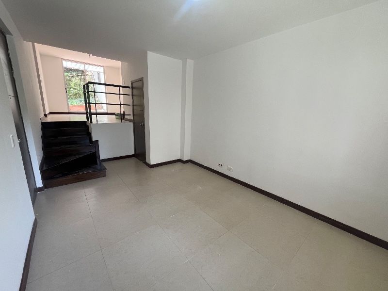 CASA EN ARRIENDO UBICADO EN SABANETA POR EL SECTOR LA DOCTORA - 2