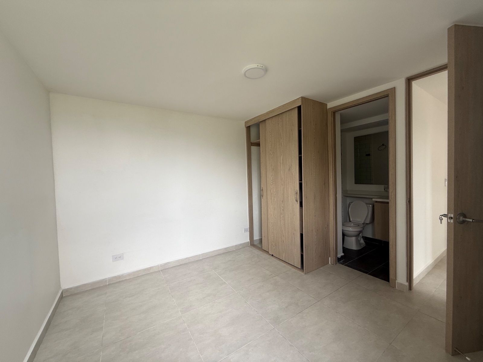 APARTAMENTO EN ARRIENDO UBICADO EN ITAGUI SECTOR SURAMERICA - 4
