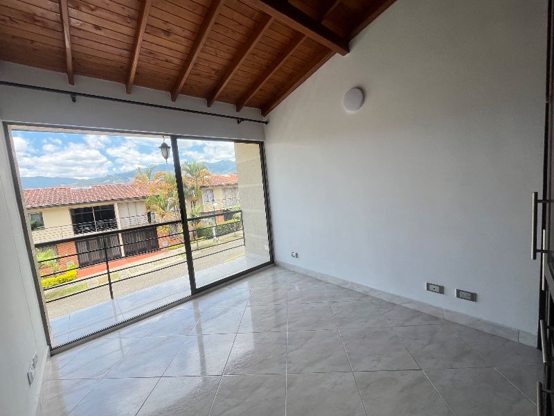 CASA EN ARRIENDO UBICADA EN LA ESTRELLA SECTOR POBLADO SUR - 12