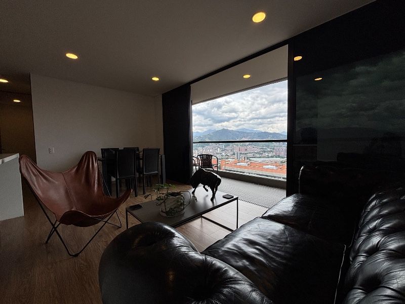 APARTAMENTO AMOBLADO EN ARRIENDO UBICADO EN ENVIGADO SECTOR EL TRIANON - 2