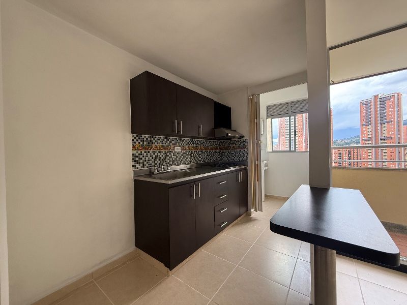 APARTAMENTO EN ARRIENDO UBICADO EN ITAGÜÍ POR EL SECTOR DITAIRES - 2