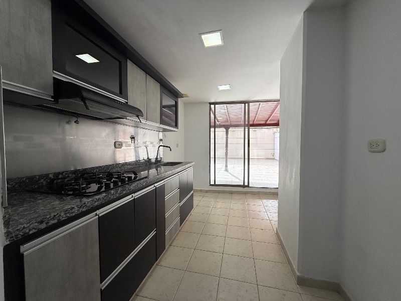 APARTAMENTO EN ARRIENDO UBICADO EN POBLADO SECTOR LAS PALMAS - 2