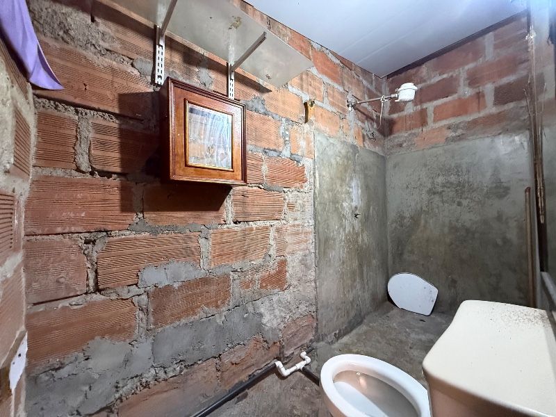 CASA COMERCIAL EN ARRIENDO UBICADA EN ITAGÜI SECTOR TRIANA - 6