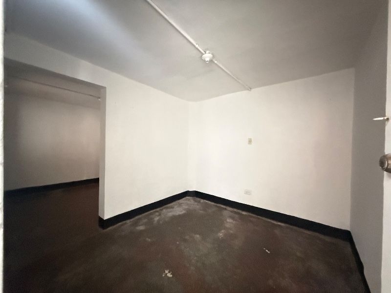 CASA COMERCIAL EN ARRIENDO UBICADA EN ITAGÜI SECTOR TRIANA - 2