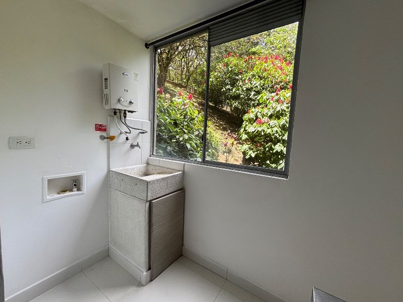 APARTAMENTO EN ARRIENDO UBICADO EN ENVIGADO SECTOR ALTO DE LAS FLORES - 12