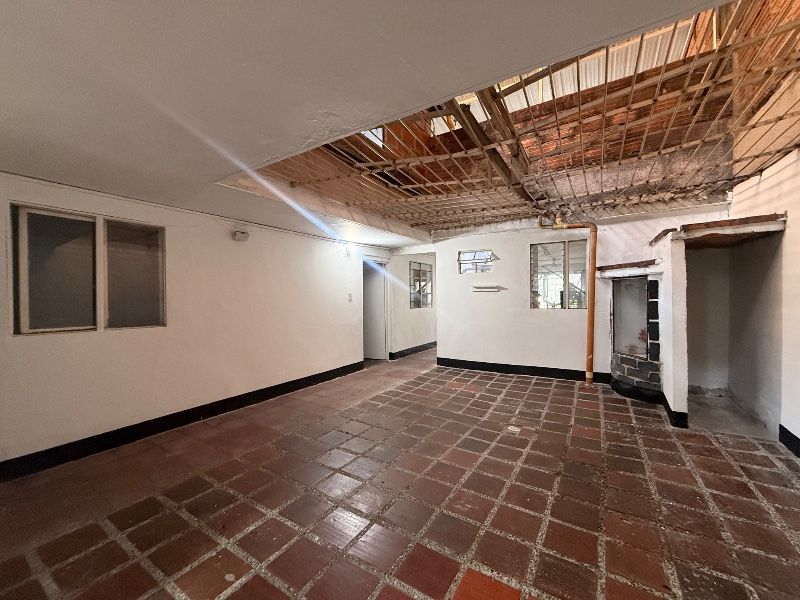 CASA COMERCIAL EN ARRIENDO UBICADA EN ITAGÜI SECTOR TRIANA - 11