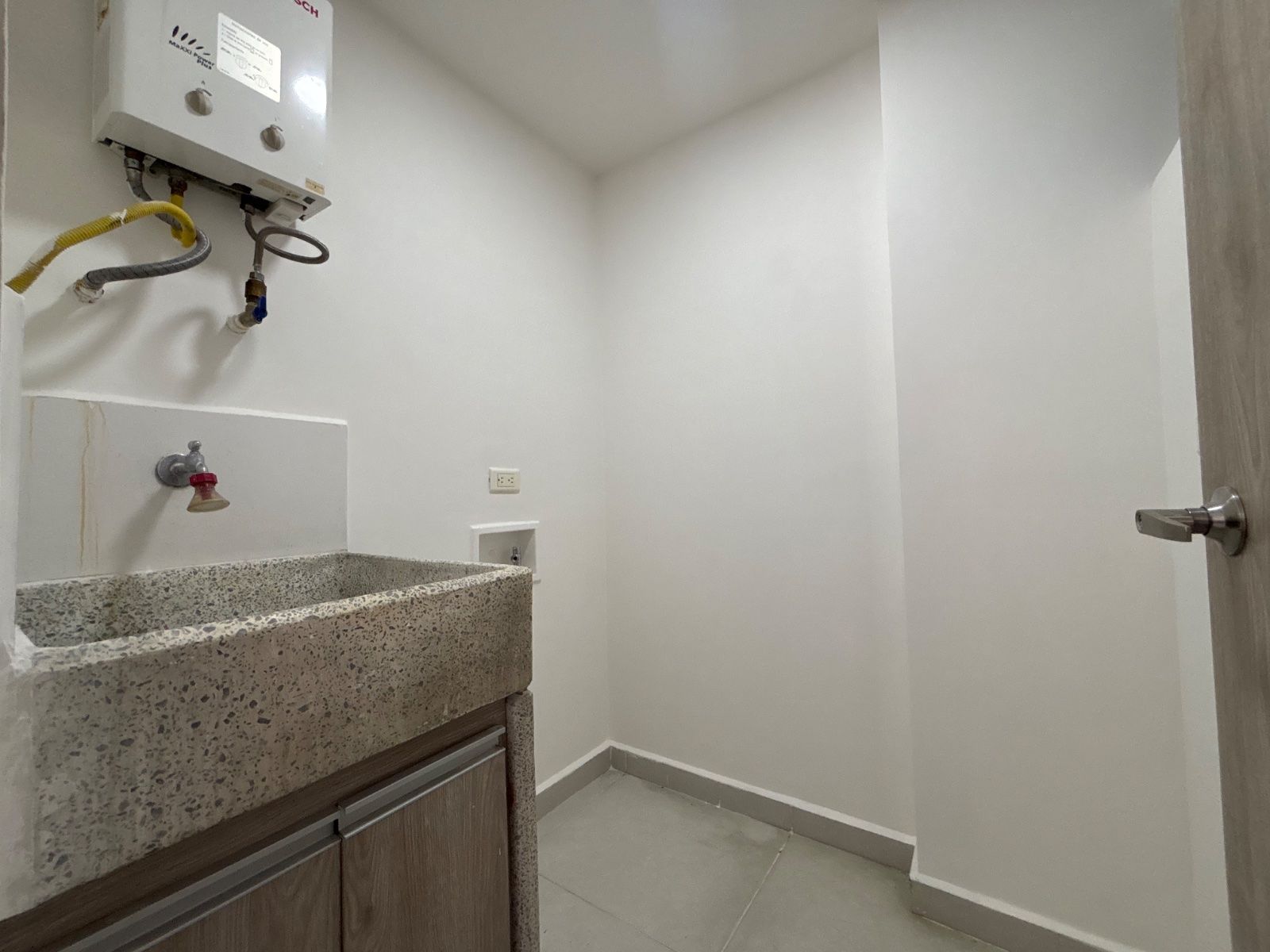 APARTAMENTO EN ARRIENDO UBICADO EN ENVIGADO SECTOR LAS ANTILLAS - 12